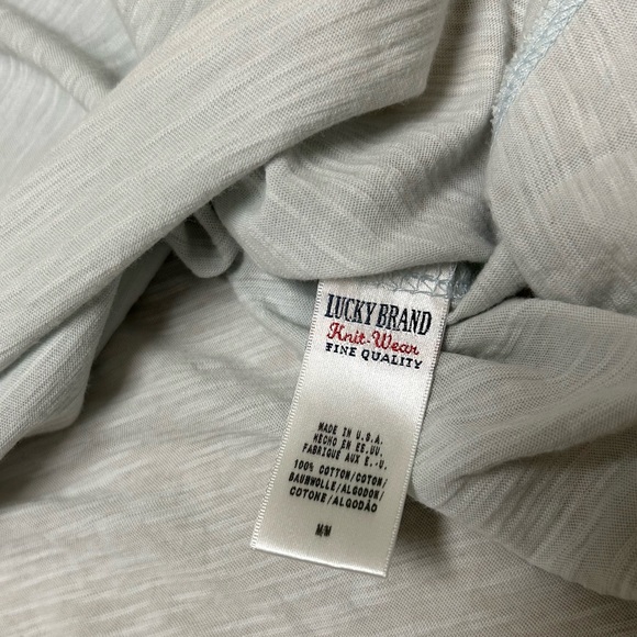 Vintage Lucky Brand Lucky Tee with Blue Roses Pattern 100% Cotton (never worn) - Picture 9 of 10